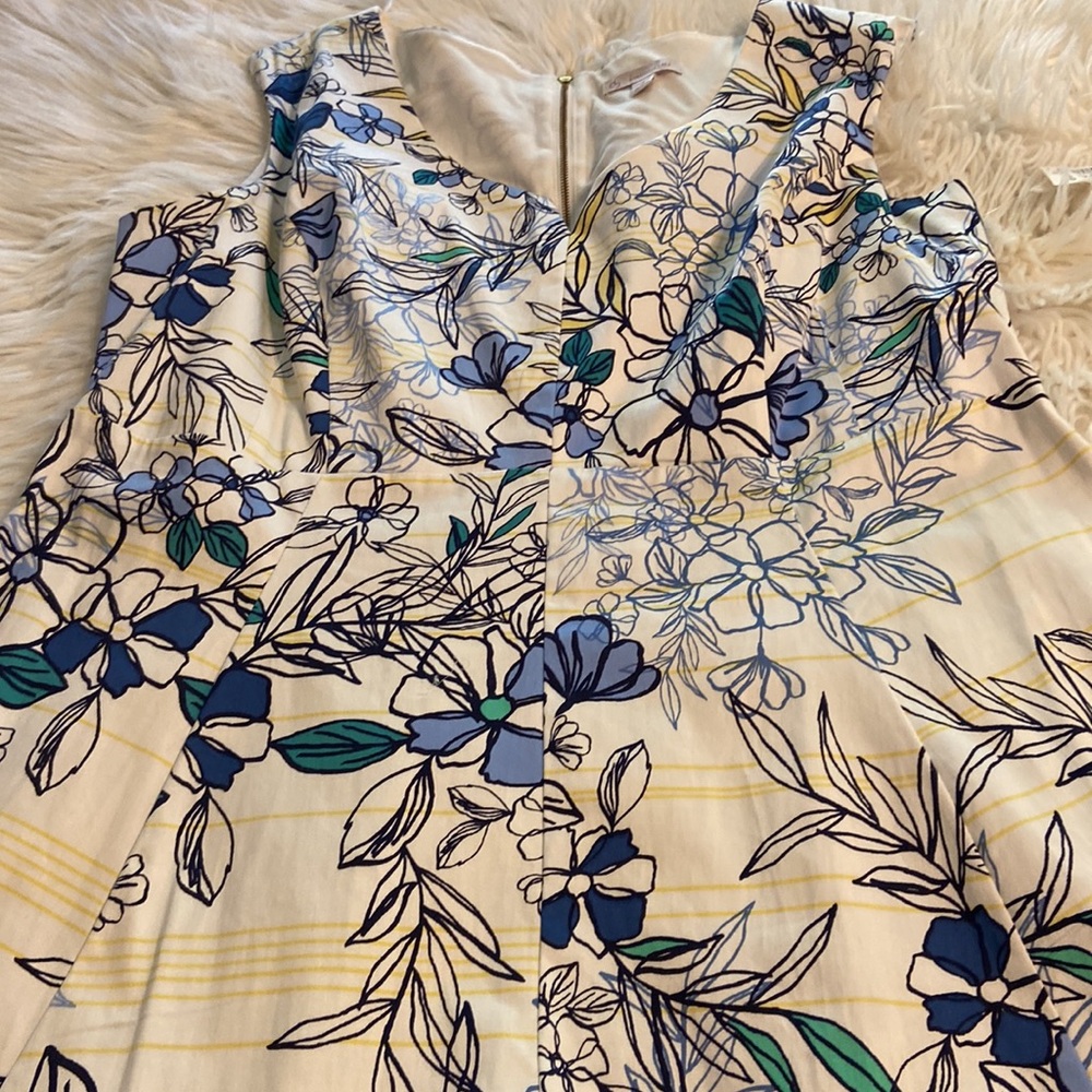 DRESSBARN Floral Blue and White Dress size 18 brand new length 38” bust 44”. - Picture 12 of 12